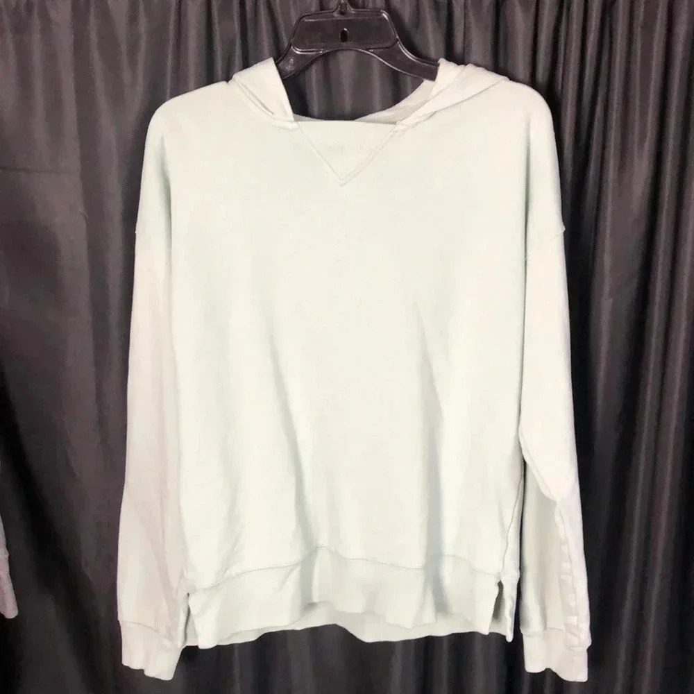 Mint Universal‎ Threads Sweatshirt S